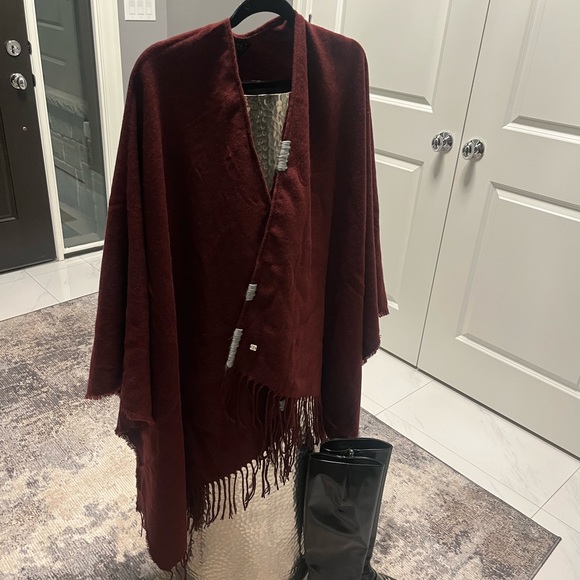 LAUNDRY BY SHELLI SEGAL burgundy fringed pashmina shawl with touch of grey - Picture 12 of 16